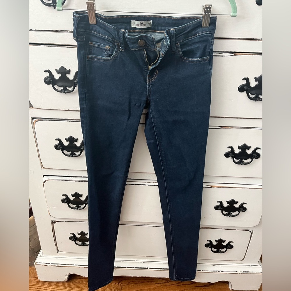 Hollister Skinny Jeans Size: 26 W 31 L